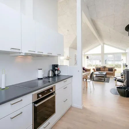 Holiday home Gorgeous In With Sauna *